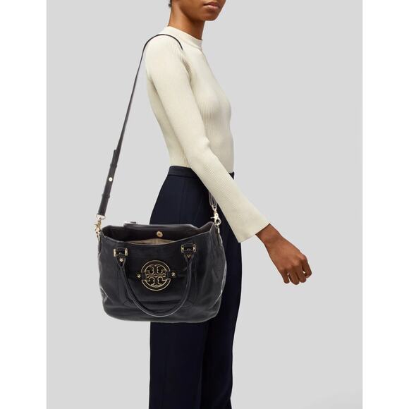 Tory Burch Black leather Amanda Top Handle bag with Shoulder strap
